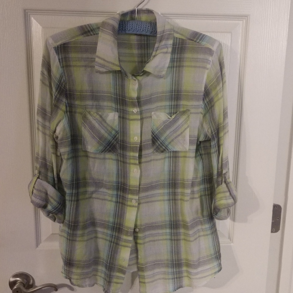 Plaid Button Up women's size M Shirt